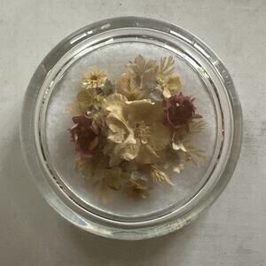 PAPERWEIGHT Glass Dome Real Dried Flowers Wilton Connecticut Green Felt Base 4"